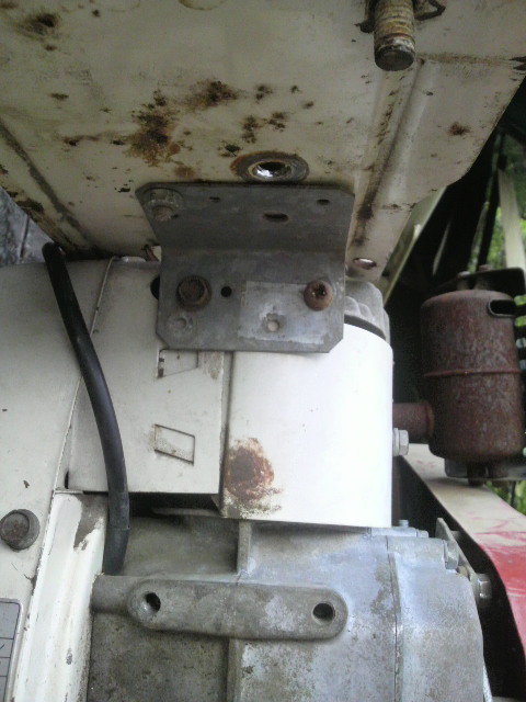 �R���^���N���Œ肷�����